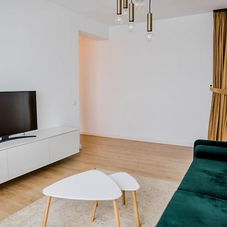 Amazing Mountain View Apartment Сибиу Экстерьер фото